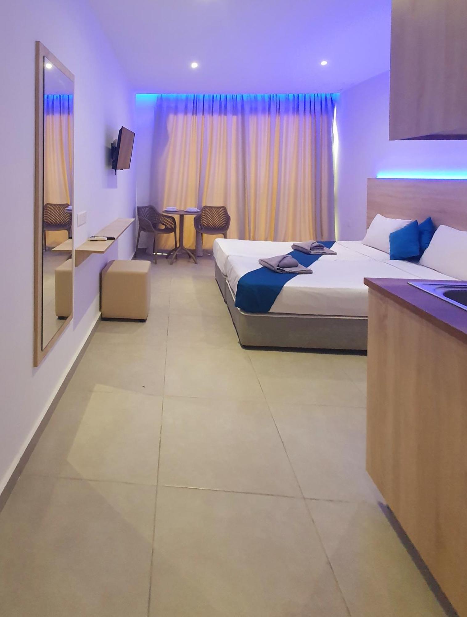 Sun Plaza Suites - Adults Only Αγία Νάπα Εξωτερικό φωτογραφία